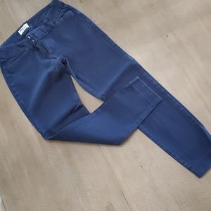 **buy 2 get 1 free** Old navy skinny leg size 0